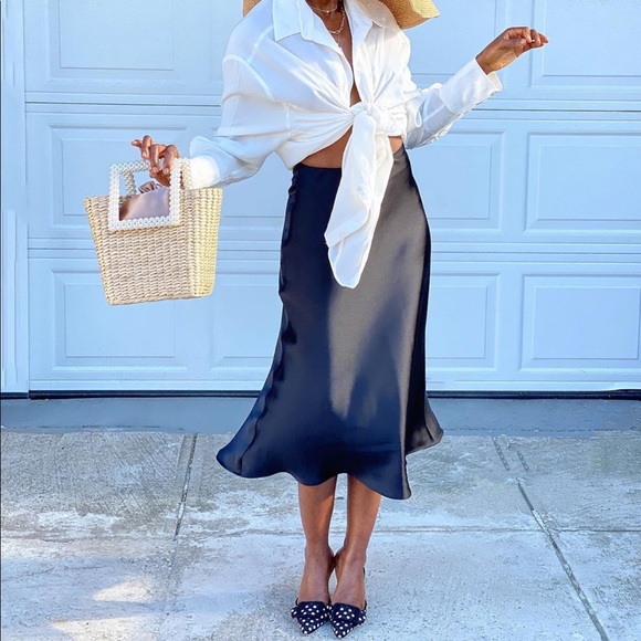 Zara satin effect midi skirt - Picture 1 of 16